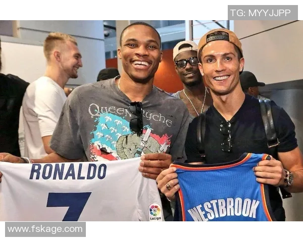 足球明星与篮球巨星的相似之处探讨与比较分析